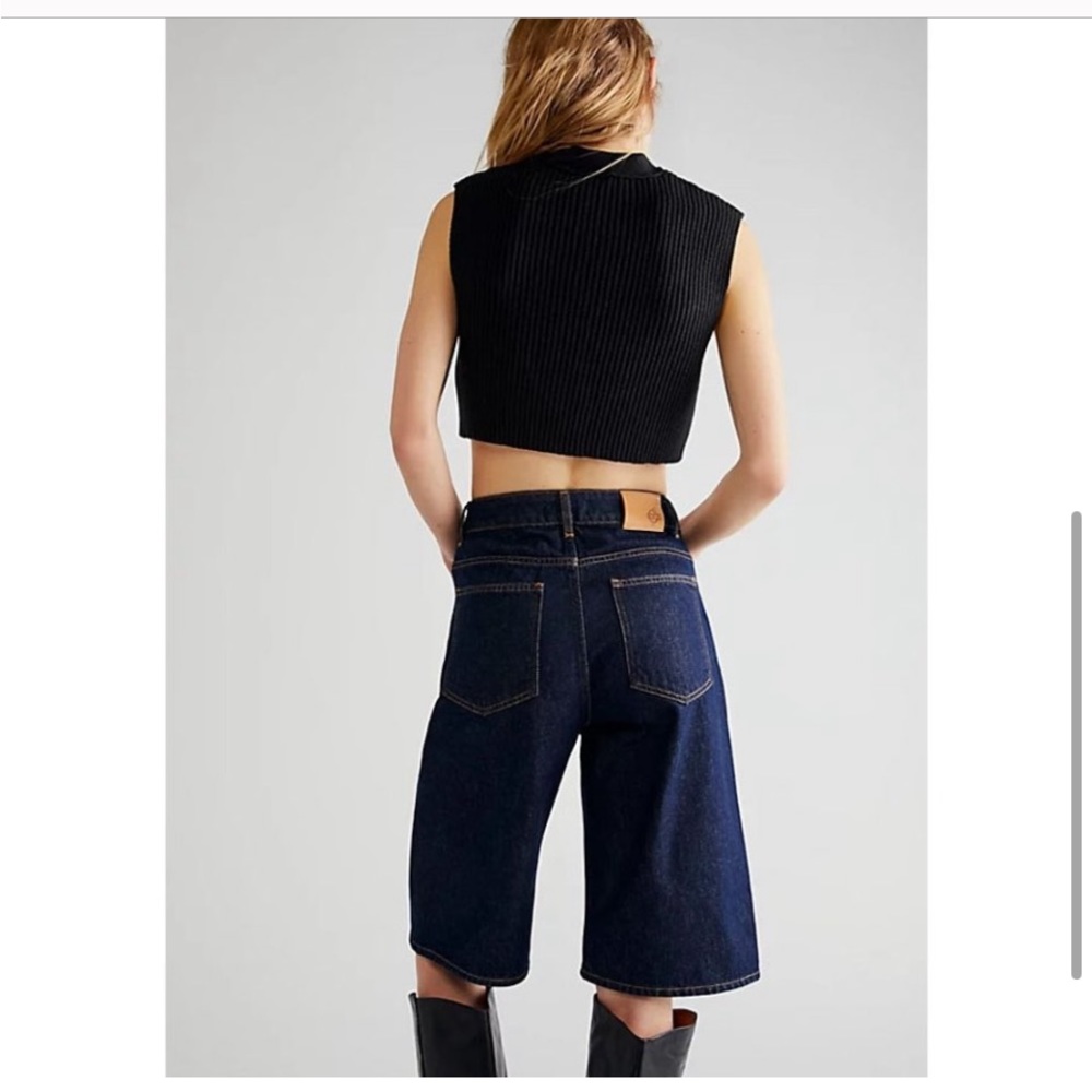 Free People-  Three Button Crop Sweater- Ribbed Black - Picture 2 of 10